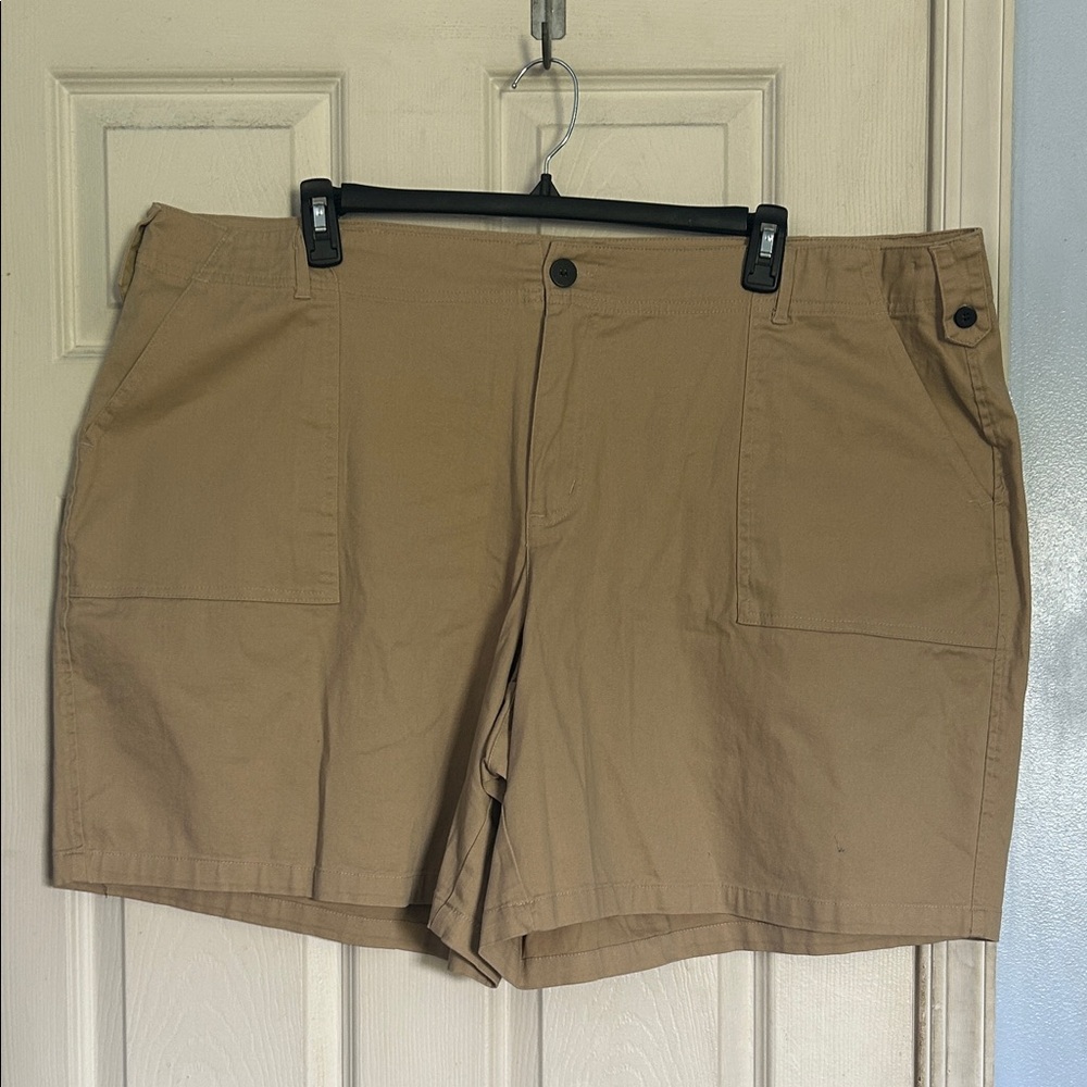NWT Ashley Stewart cornstalk color shorts size 26